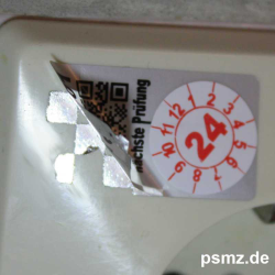 SI3015_insta Mini Installations Trägeretikett für 15mm Prüfplaketten mit QR Code